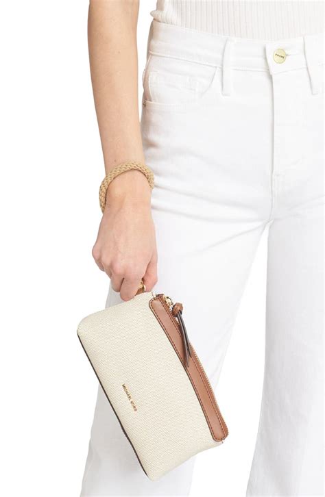 michael kors small wristlet